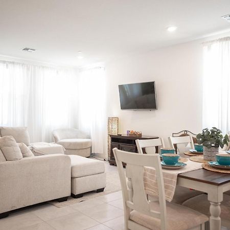 Beautiful Brand New 2 Bedroom Vegas Home! Fits 12 Or More,15-20 Minutes From Lv Strip Las Vegas Dış mekan fotoğraf