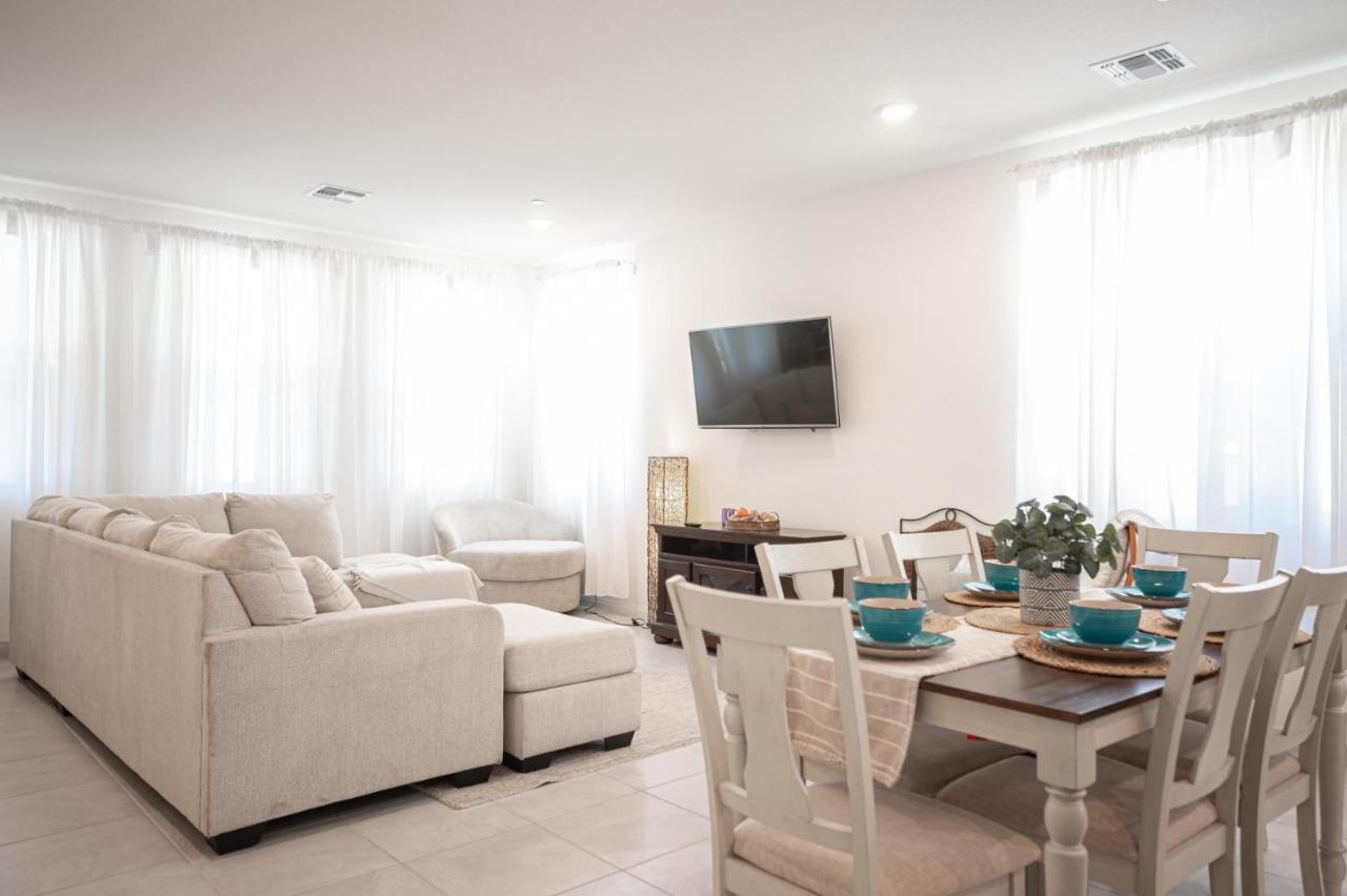 Beautiful Brand New 2 Bedroom Vegas Home! Fits 12 Or More,15-20 Minutes From Lv Strip Las Vegas Dış mekan fotoğraf