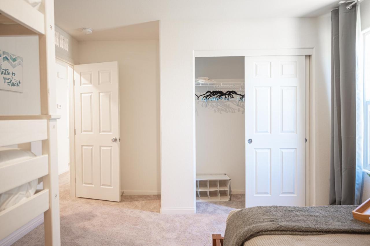 Beautiful Brand New 2 Bedroom Vegas Home! Fits 12 Or More,15-20 Minutes From Lv Strip Las Vegas Dış mekan fotoğraf